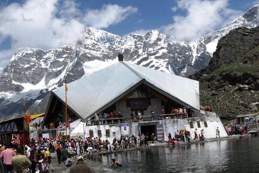 Hemkund Sahib & Paonta Sahib Tour