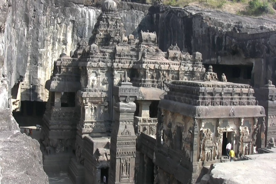 Ajanta, Ellora and Elephanta Cave Tour