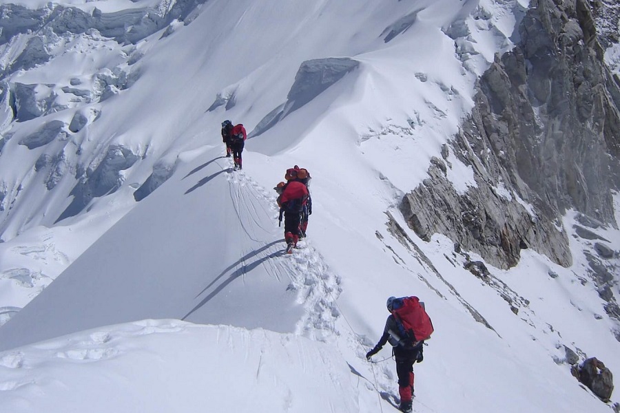 Kanchenjunga Expedition (8,586m) - Climb Mount Kanchenjunga